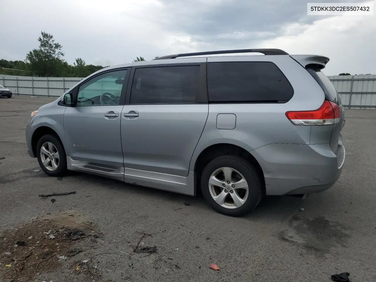 2014 Toyota Sienna Le VIN: 5TDKK3DC2ES507432 Lot: 62598565