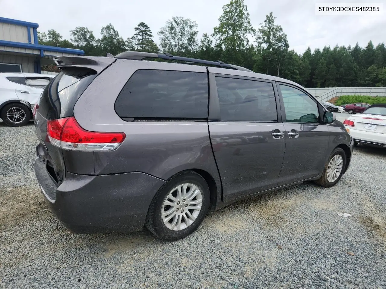 2014 Toyota Sienna Xle VIN: 5TDYK3DCXES482385 Lot: 64924005
