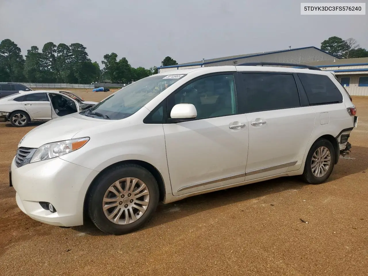 2015 Toyota Sienna Xle VIN: 5TDYK3DC3FS576240 Lot: 56745965