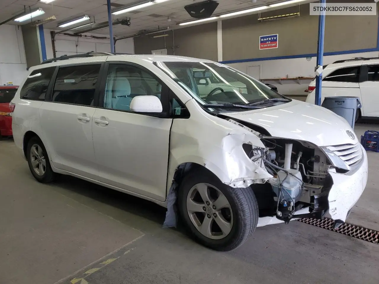 2015 Toyota Sienna Le VIN: 5TDKK3DC7FS620052 Lot: 56985425