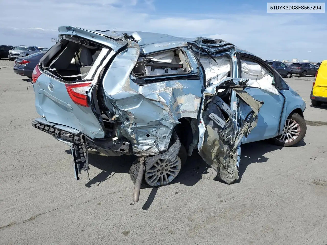 5tdyk3dc8fs557294 5TDYK3DC8FS557294 2015 Toyota Sienna Xle