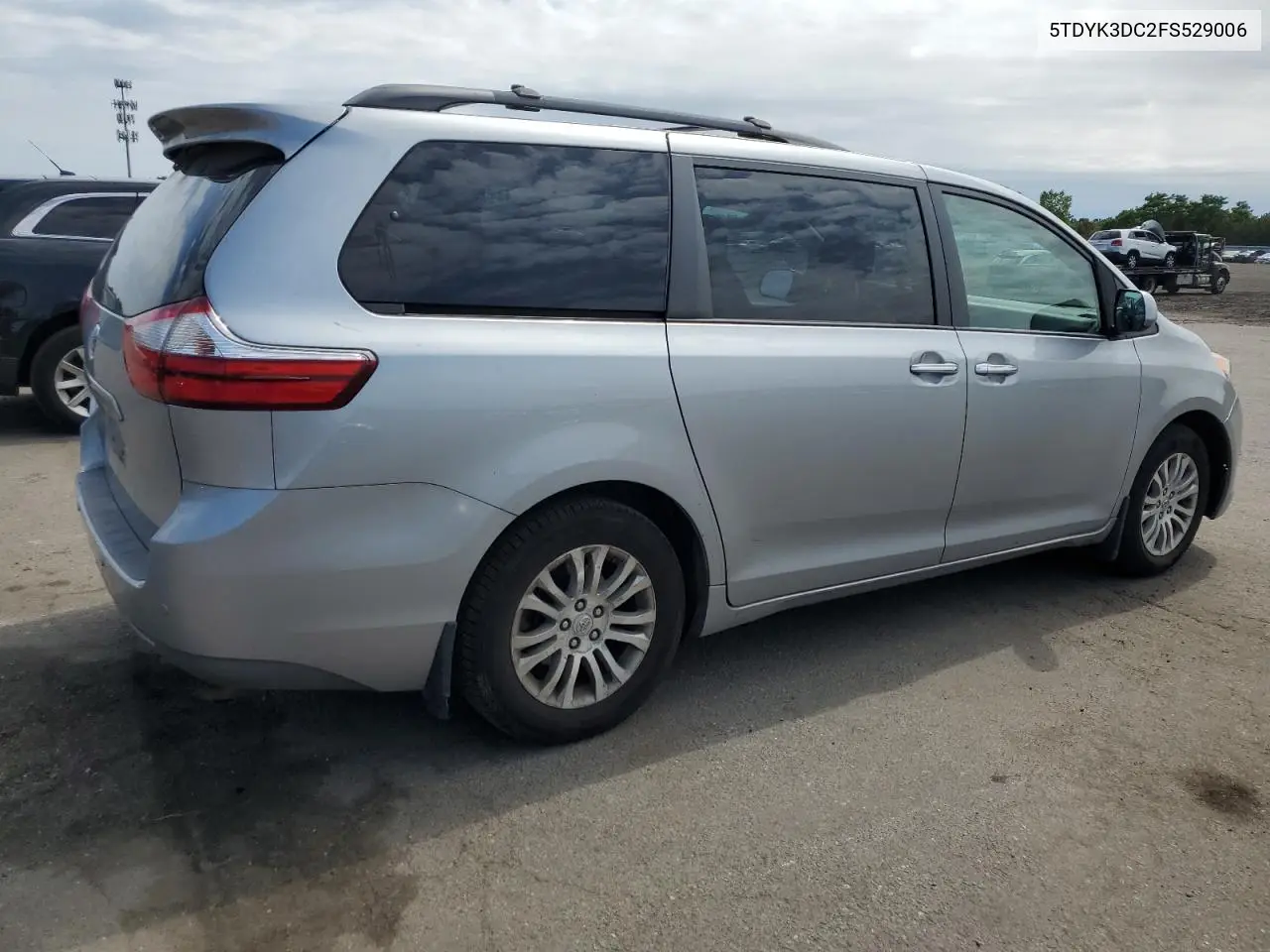 2015 Toyota Sienna Xle VIN: 5TDYK3DC2FS529006 Lot: 62750995