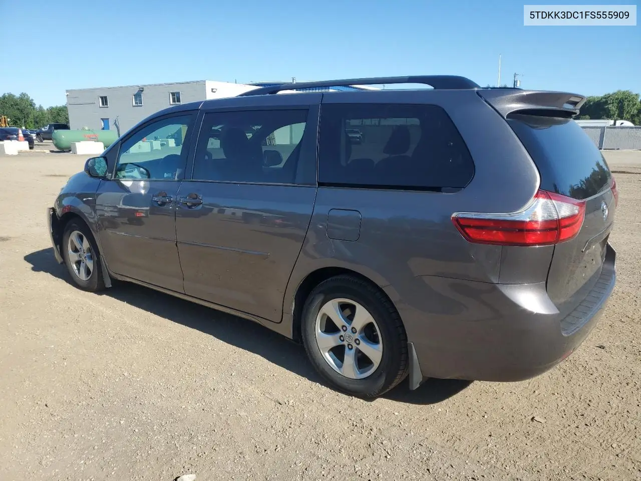 2015 Toyota Sienna Le VIN: 5TDKK3DC1FS555909 Lot: 63898275