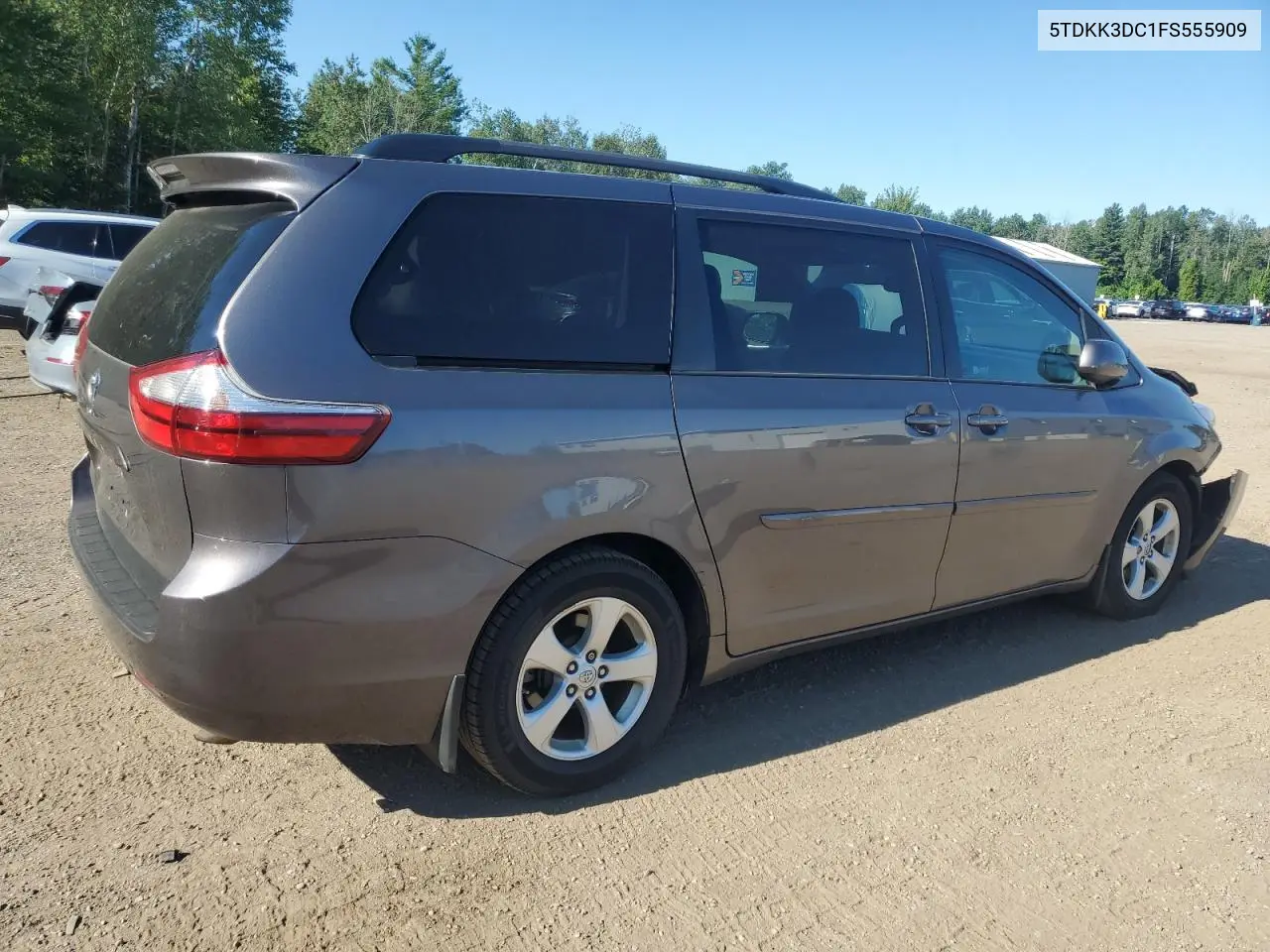 2015 Toyota Sienna Le VIN: 5TDKK3DC1FS555909 Lot: 63898275