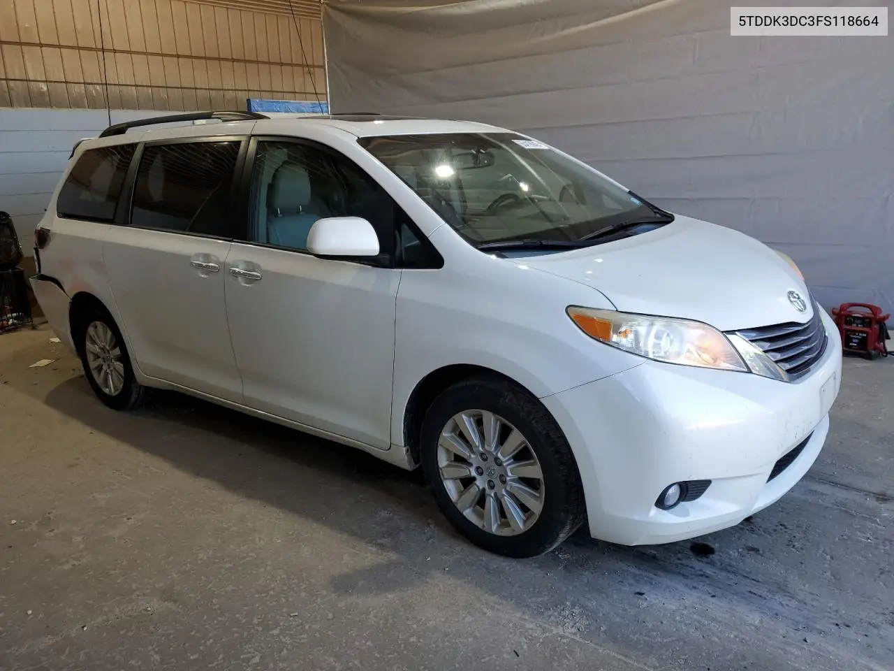 2015 Toyota Sienna Xle VIN: 5TDDK3DC3FS118664 Lot: 65418945