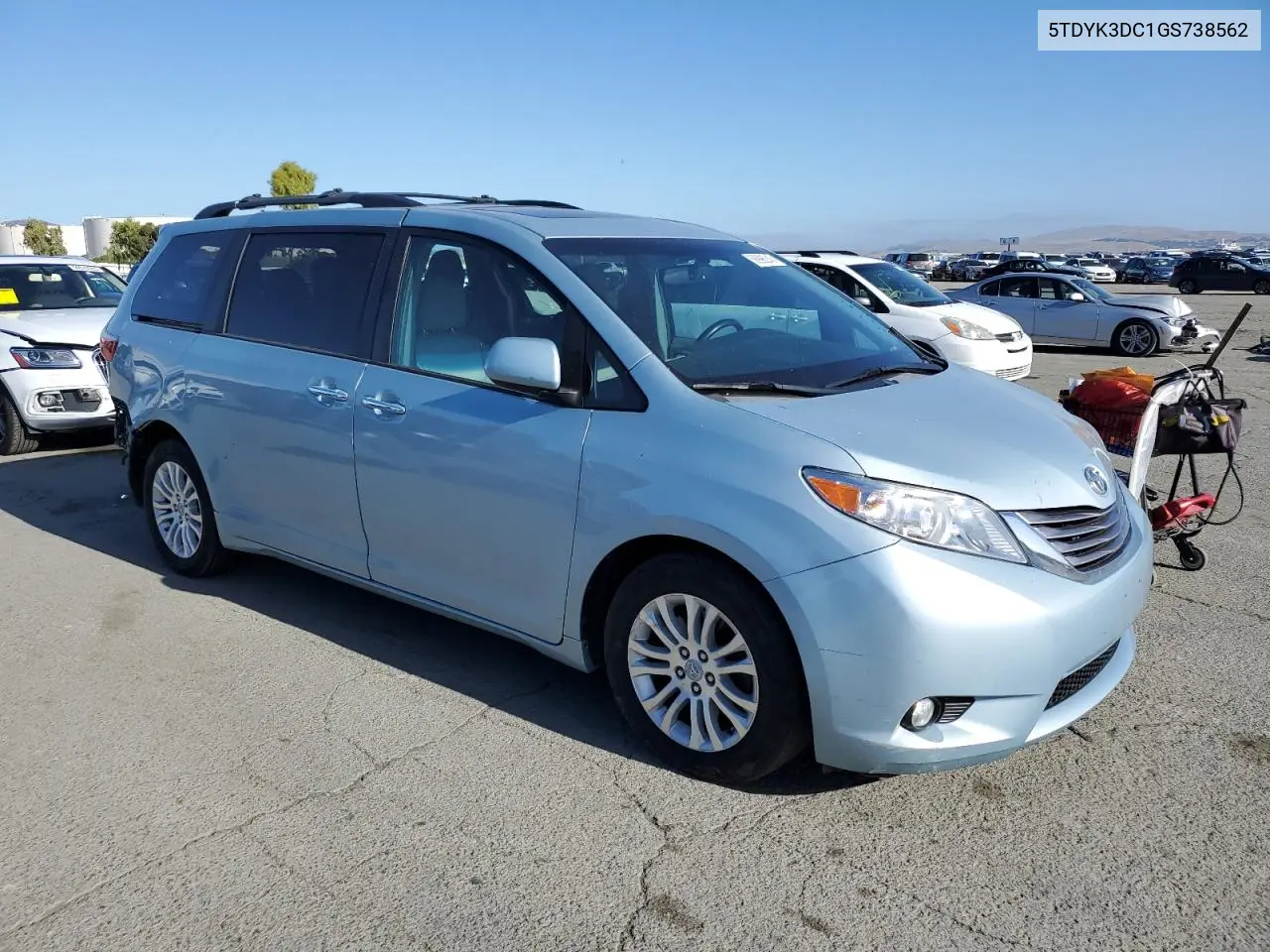 2016 Toyota Sienna Xle VIN: 5TDYK3DC1GS738562 Lot: 56996245