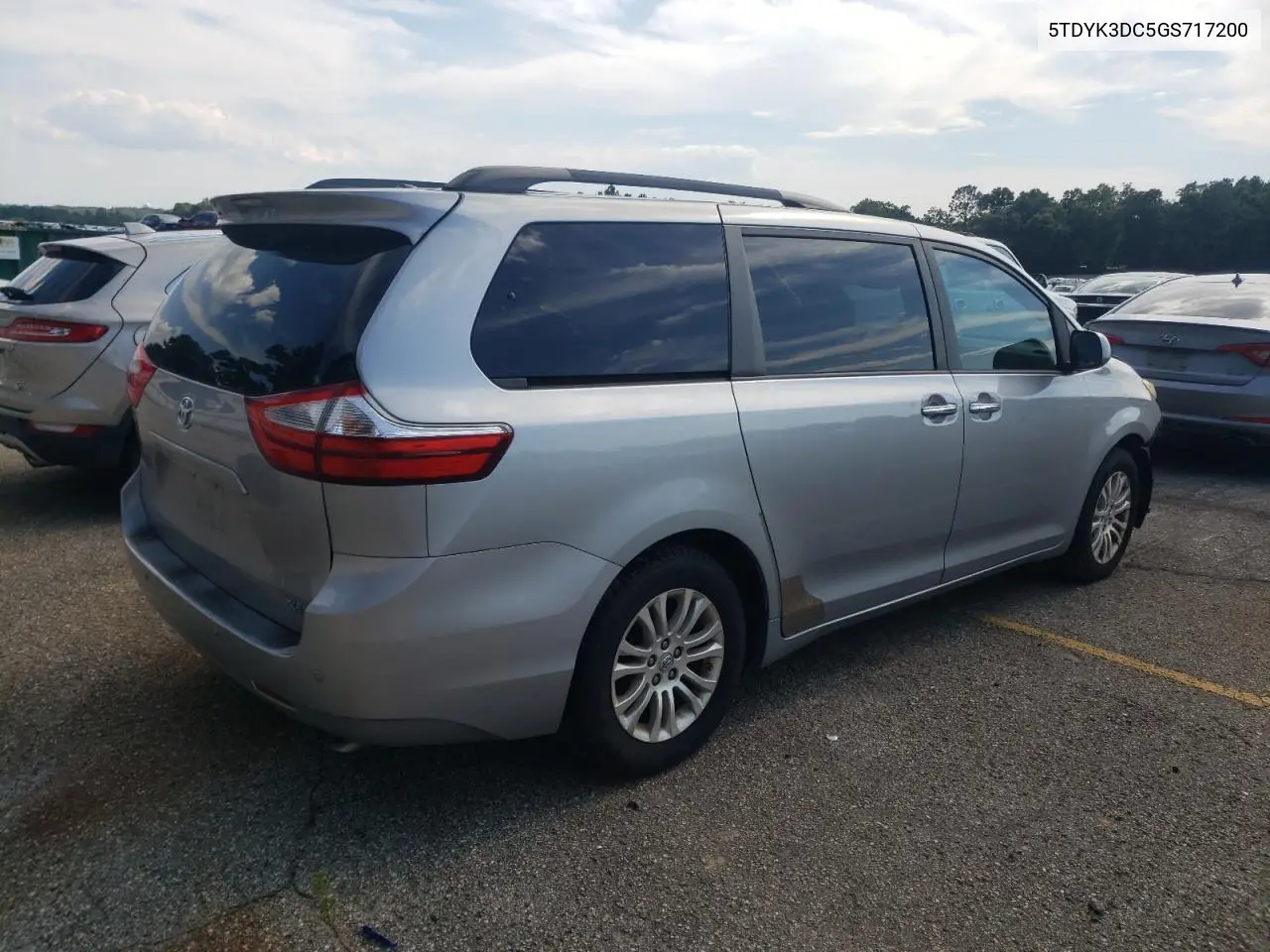 2016 Toyota Sienna Xle VIN: 5TDYK3DC5GS717200 Lot: 62924405
