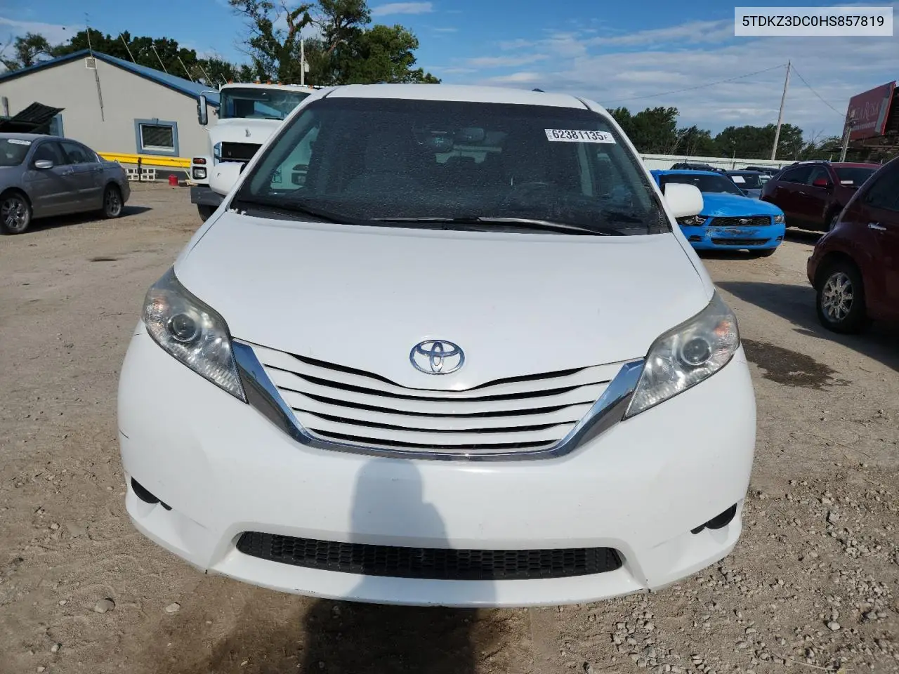 2017 Toyota Sienna Le VIN: 5TDKZ3DC0HS857819 Lot: 62381135