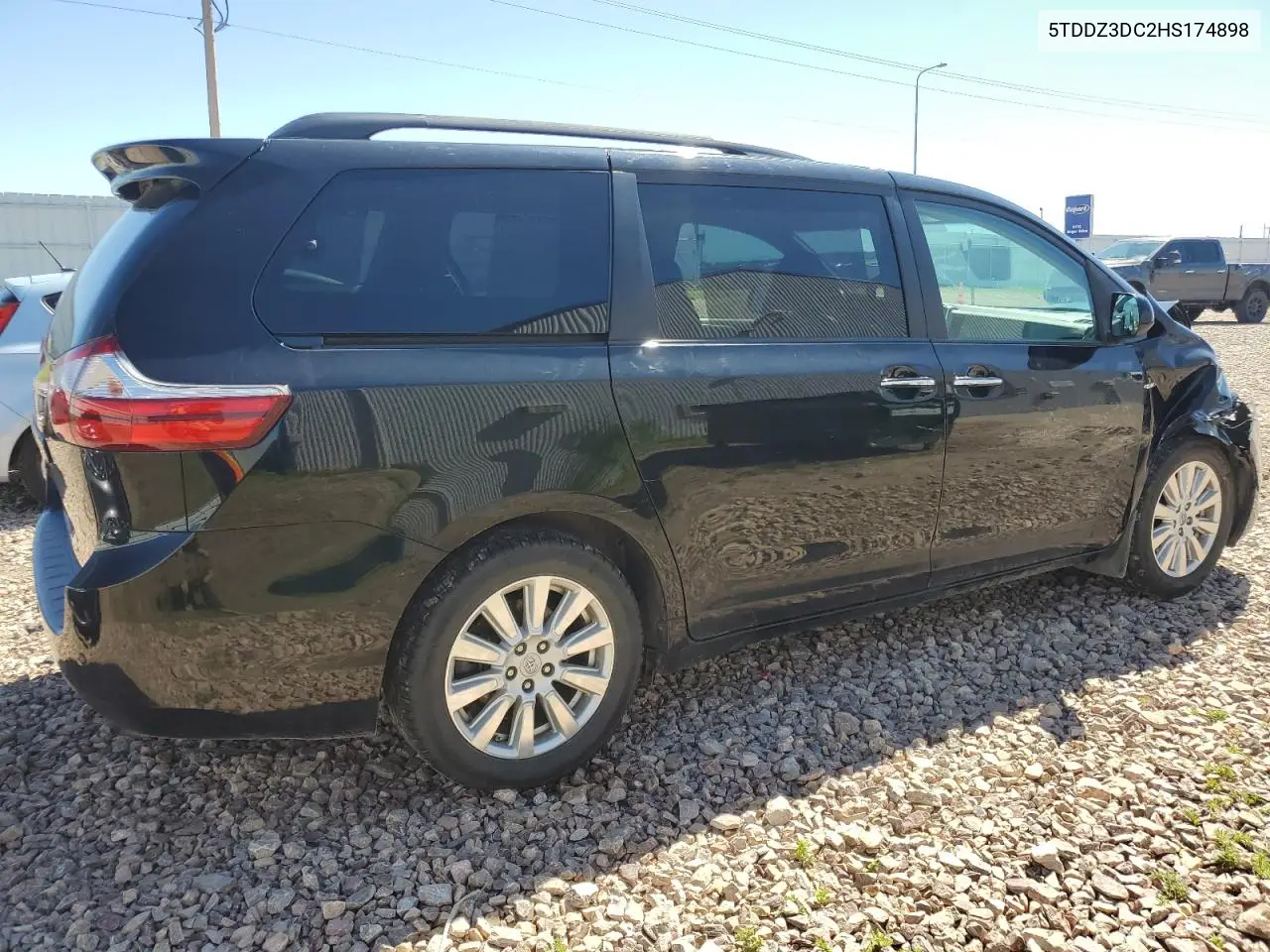 2017 Toyota Sienna Xle VIN: 5TDDZ3DC2HS174898 Lot: 62828685