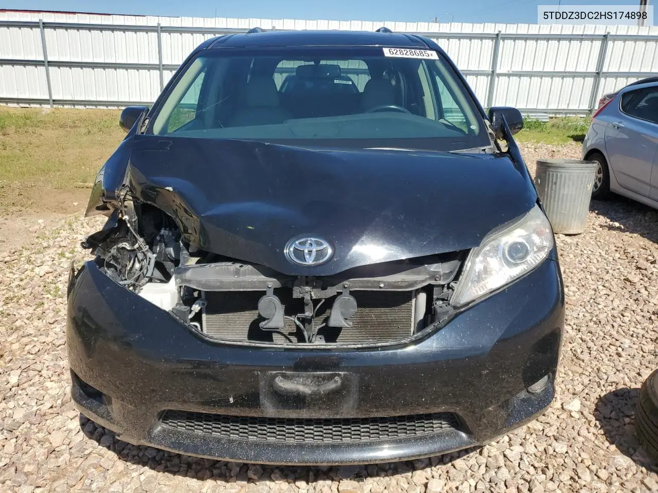 2017 Toyota Sienna Xle VIN: 5TDDZ3DC2HS174898 Lot: 62828685