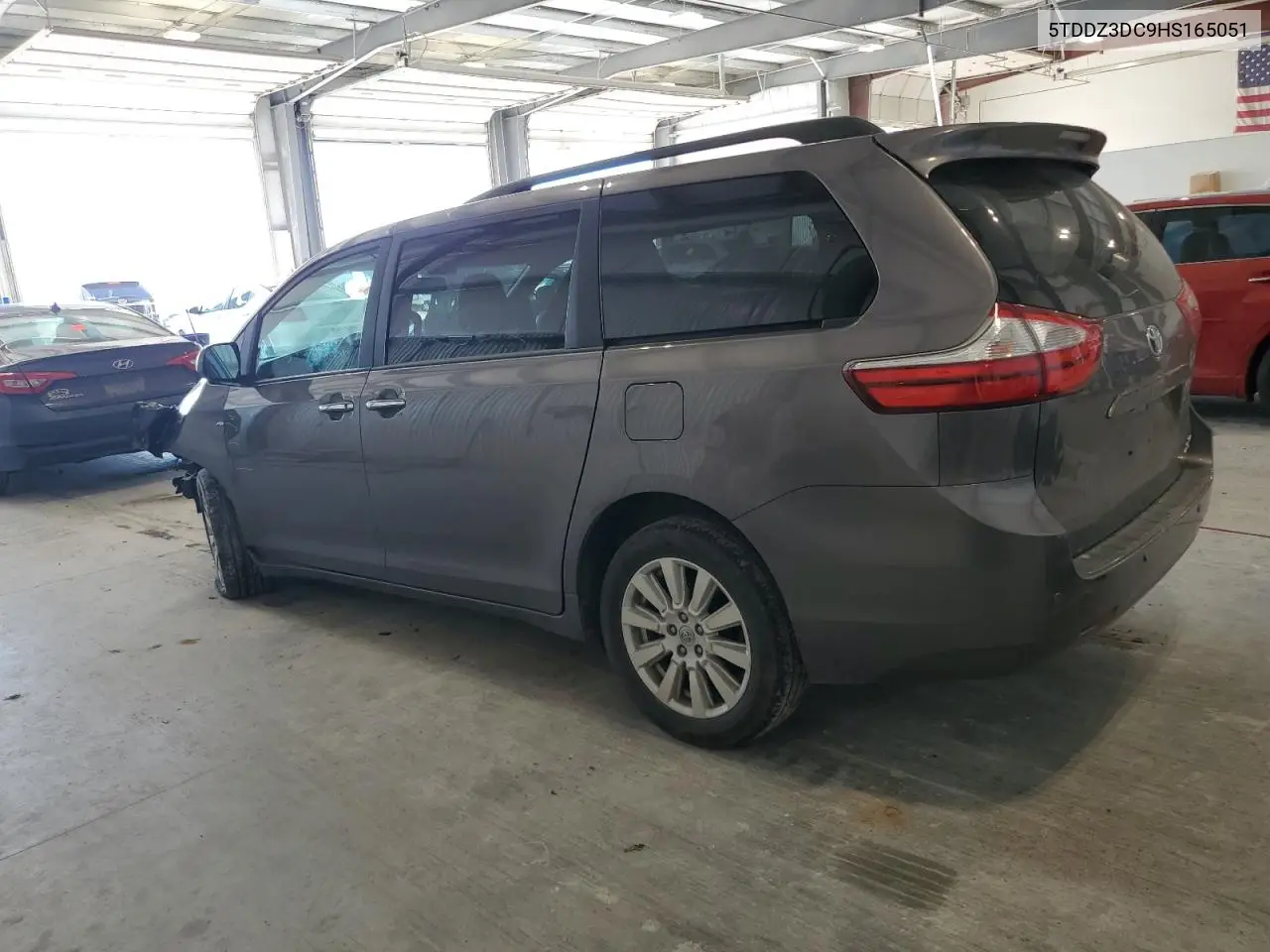 2017 Toyota Sienna Xle VIN: 5TDDZ3DC9HS165051 Lot: 63336725