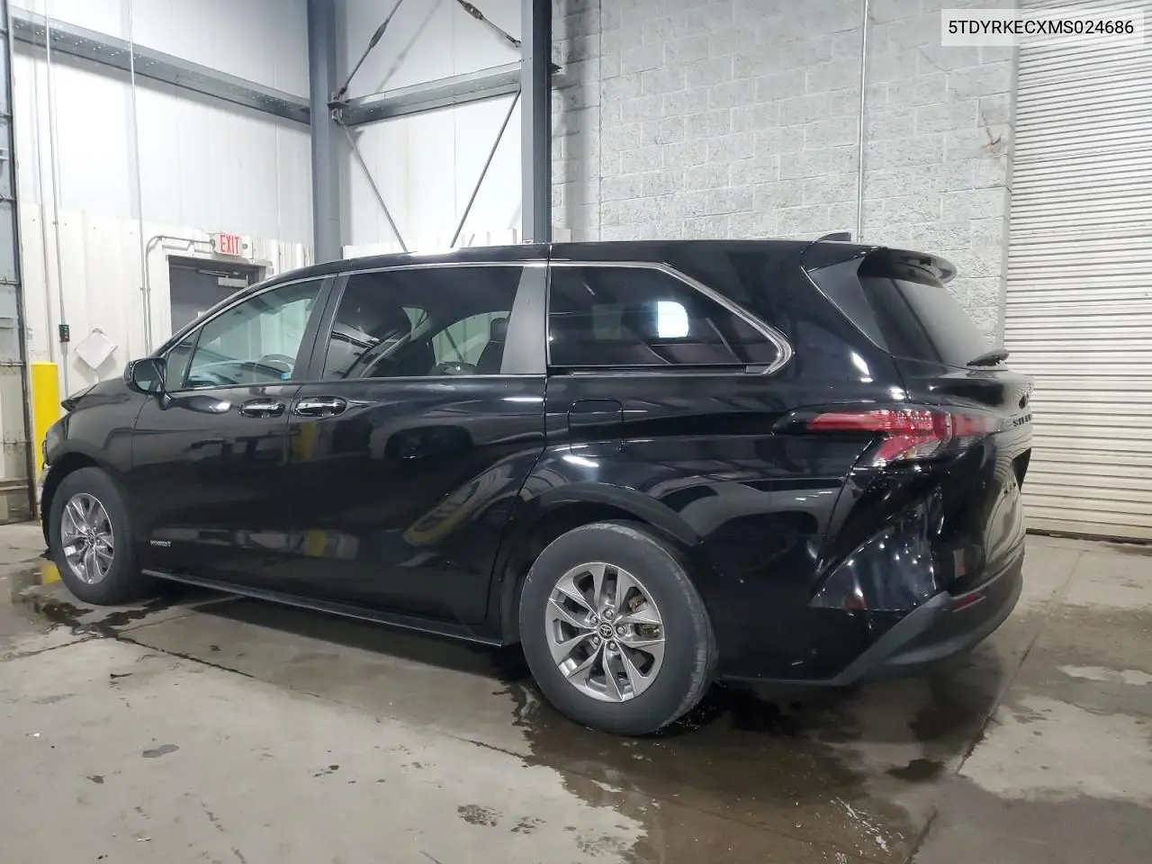 2021 Toyota Sienna Xle VIN: 5TDYRKECXMS024686 Lot: 56990895