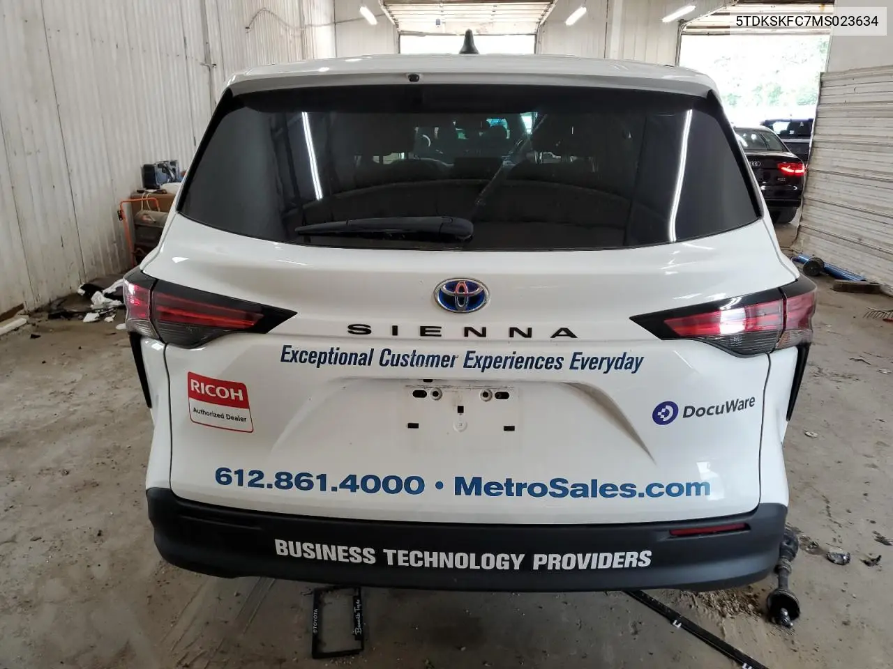 2021 Toyota Sienna Le VIN: 5TDKSKFC7MS023634 Lot: 61914675