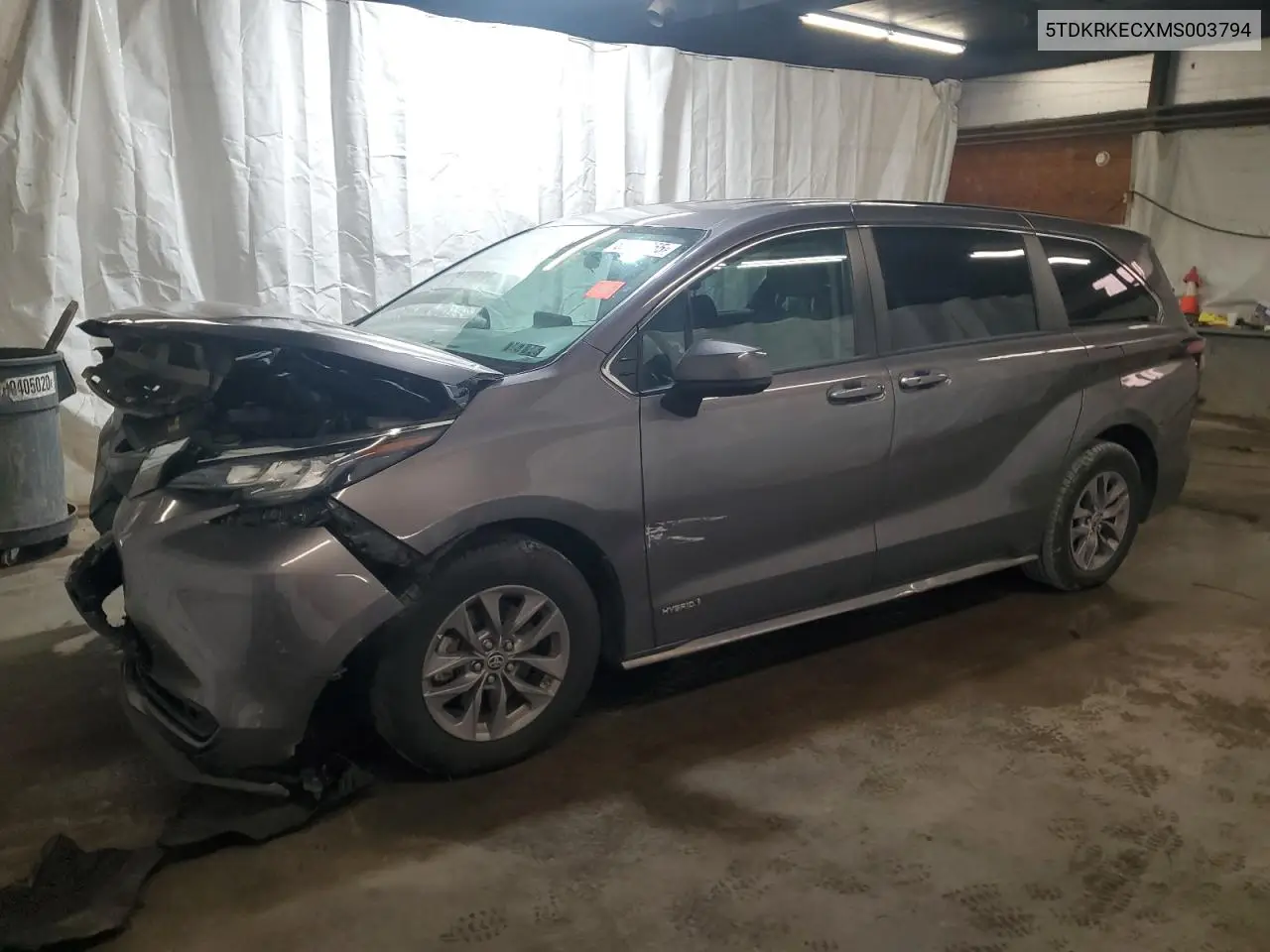 2021 Toyota Sienna Le VIN: 5TDKRKECXMS003794 Lot: 62223855