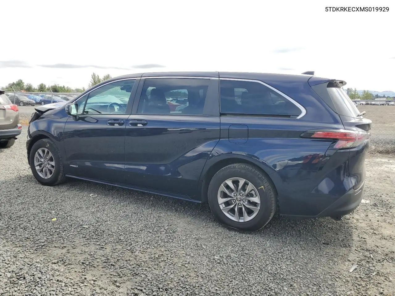 2021 Toyota Sienna Le VIN: 5TDKRKECXMS019929 Lot: 62516215