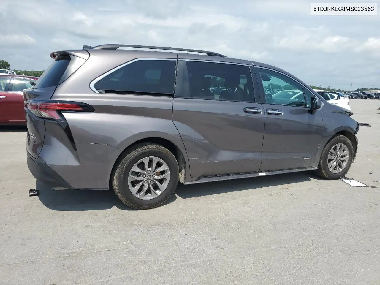 2021 Toyota Sienna Xle VIN: 5TDJRKEC8MS003563 Lot: 63017095