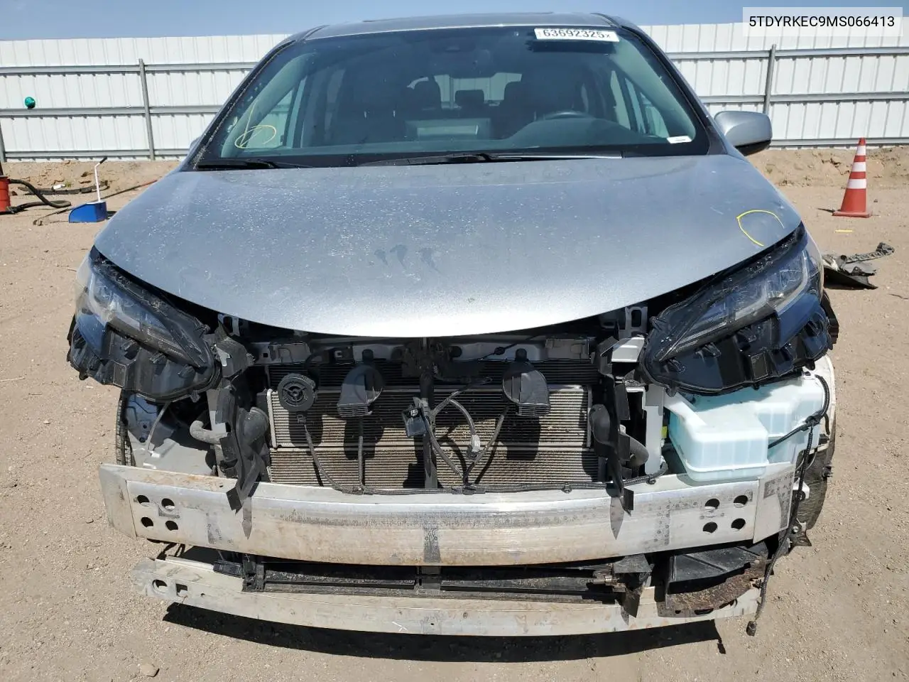 2021 Toyota Sienna Xle VIN: 5TDYRKEC9MS066413 Lot: 63692325