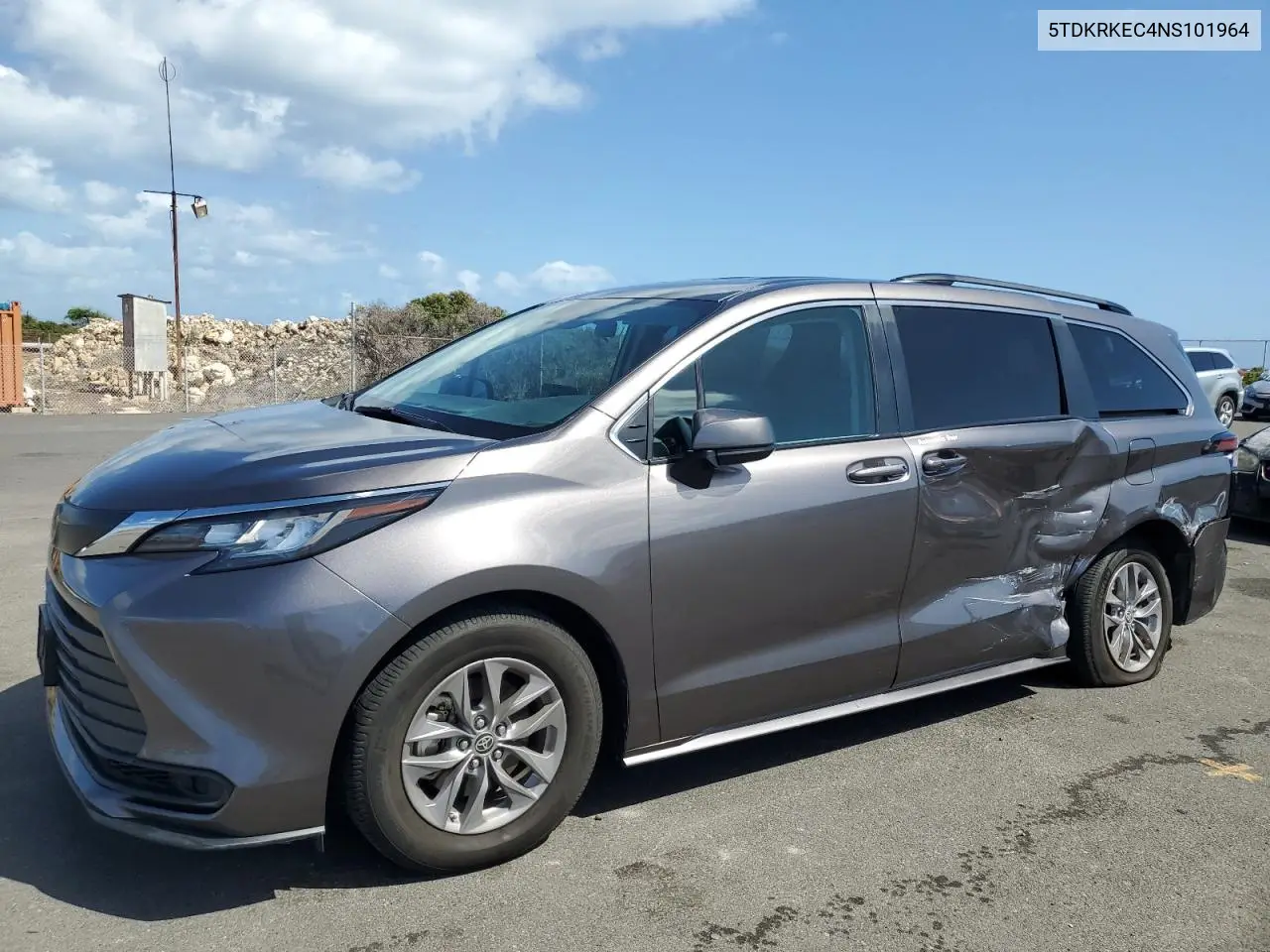 2022 Toyota Sienna Le VIN: 5TDKRKEC4NS101964 Lot: 48391695