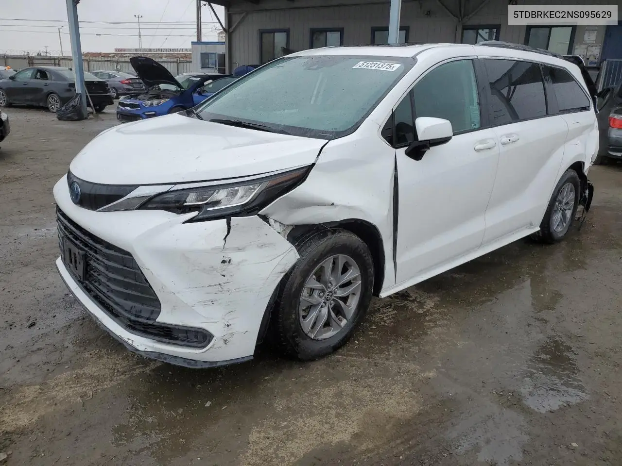 2022 Toyota Sienna Le VIN: 5TDBRKEC2NS095629 Lot: 51231375