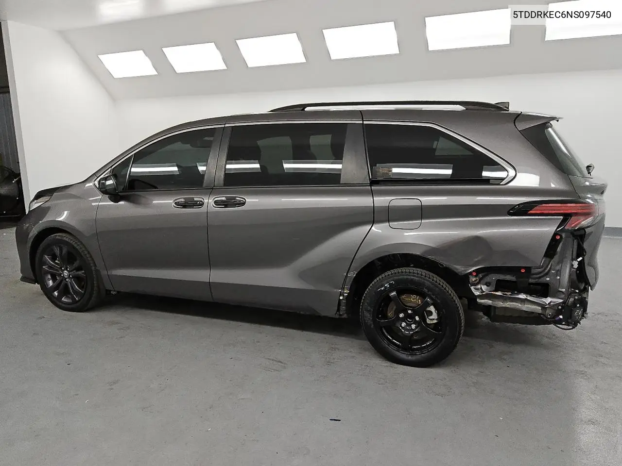 2022 Toyota Sienna Xse VIN: 5TDDRKEC6NS097540 Lot: 52853935
