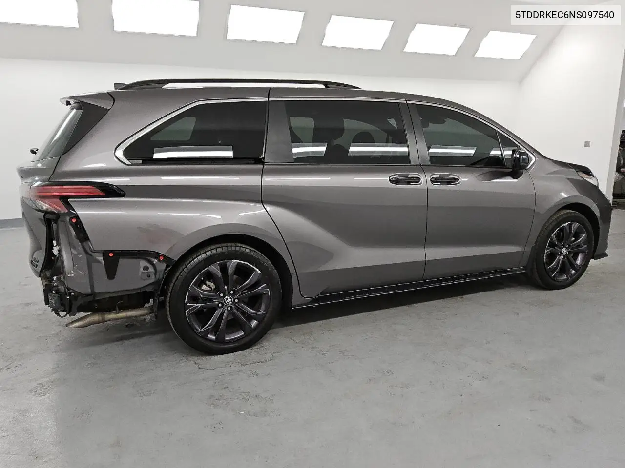 2022 Toyota Sienna Xse VIN: 5TDDRKEC6NS097540 Lot: 52853935