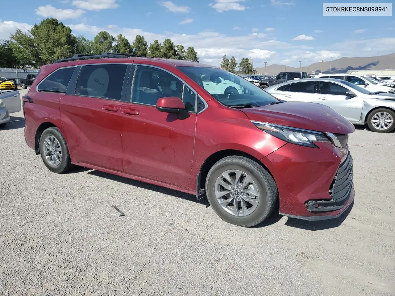 2022 Toyota Sienna Le VIN: 5TDKRKEC8NS098941 Lot: 56058275
