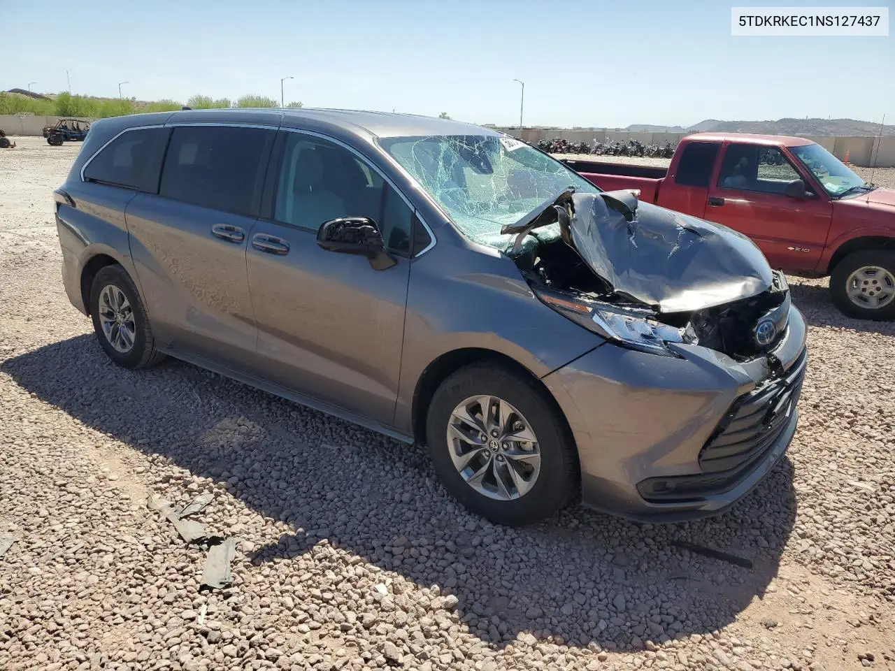 2022 Toyota Sienna Le VIN: 5TDKRKEC1NS127437 Lot: 56702715