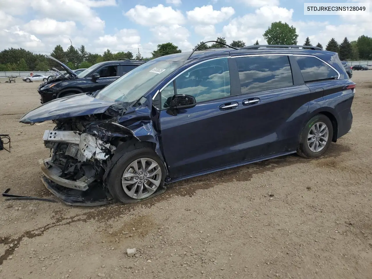 2022 Toyota Sienna Xle VIN: 5TDJRKEC3NS128049 Lot: 57020625