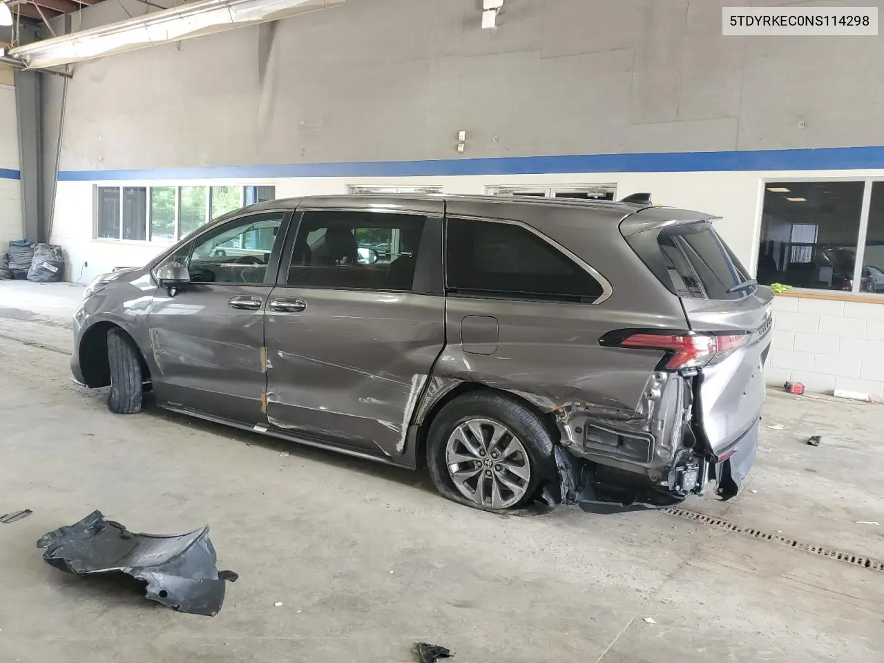 2022 Toyota Sienna Xle VIN: 5TDYRKEC0NS114298 Lot: 60986215