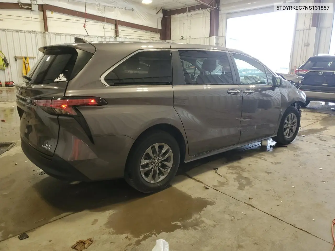 2022 Toyota Sienna Xle VIN: 5TDYRKEC7NS131857 Lot: 61476745