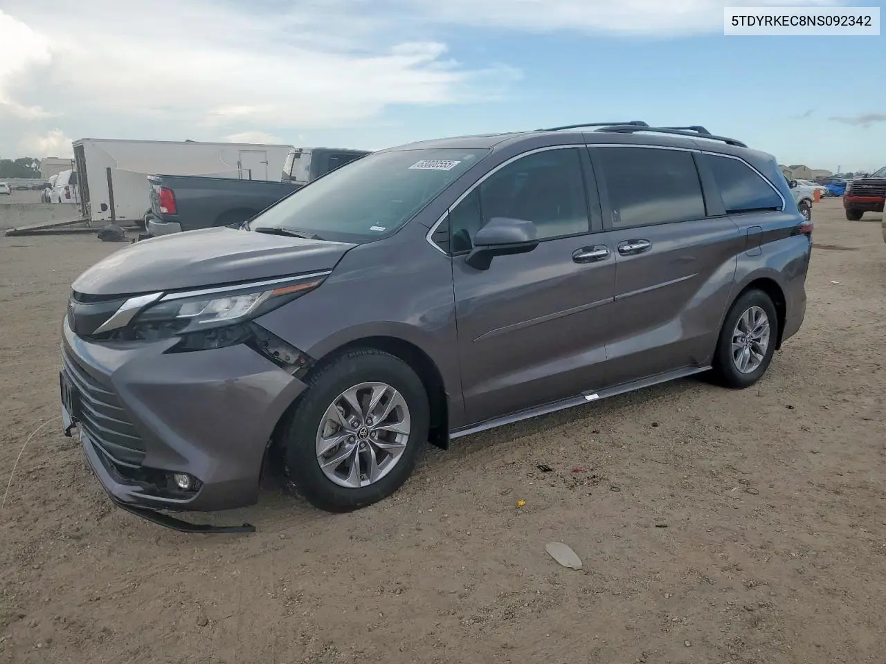 2022 Toyota Sienna Xle VIN: 5TDYRKEC8NS092342 Lot: 63000555
