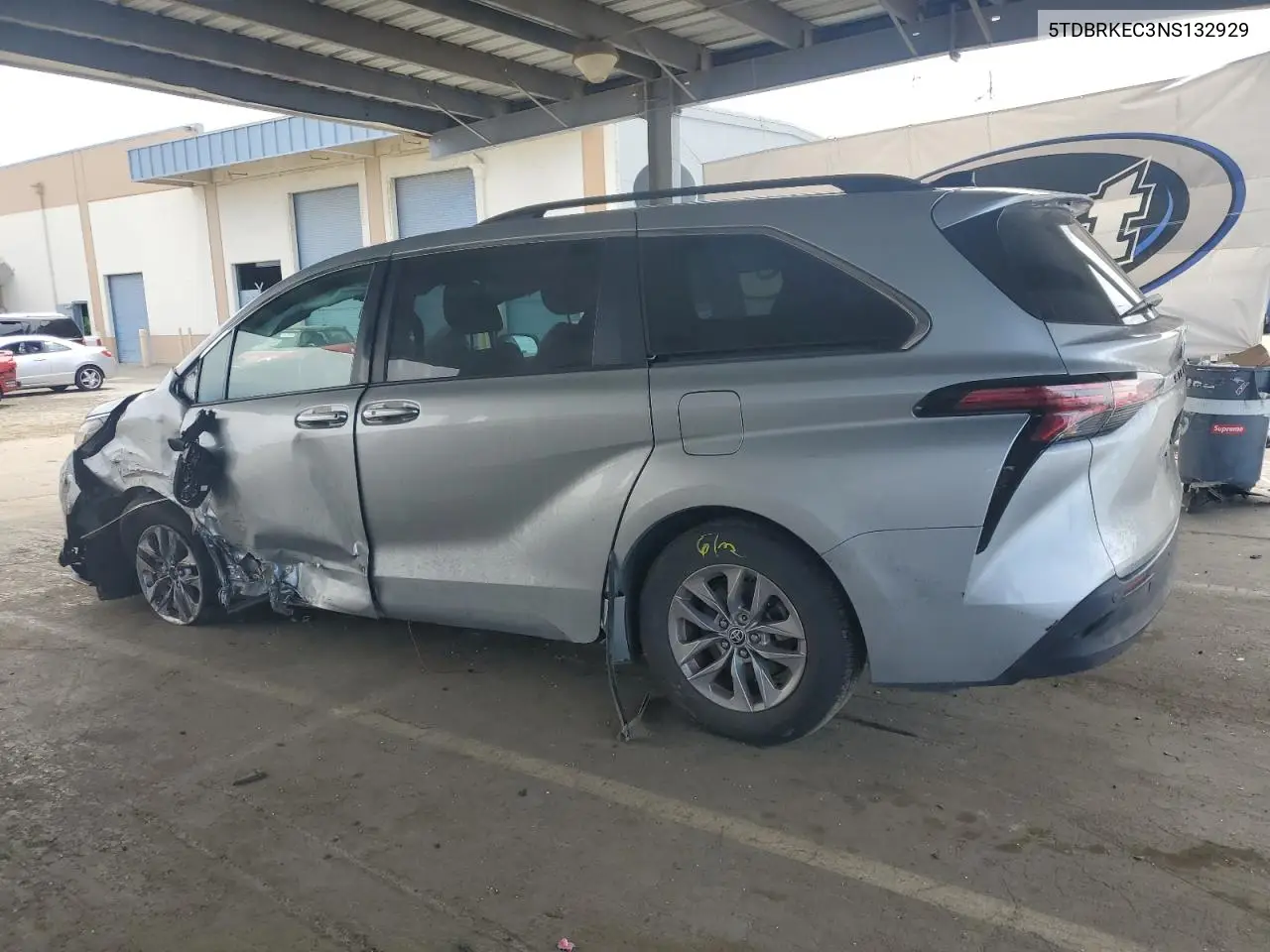 2022 Toyota Sienna Le VIN: 5TDBRKEC3NS132929 Lot: 63607115