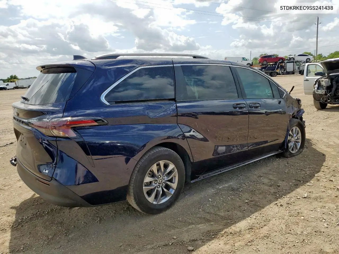 2025 Toyota Sienna Le VIN: 5TDKRKEC9SS241438 Lot: 60120085