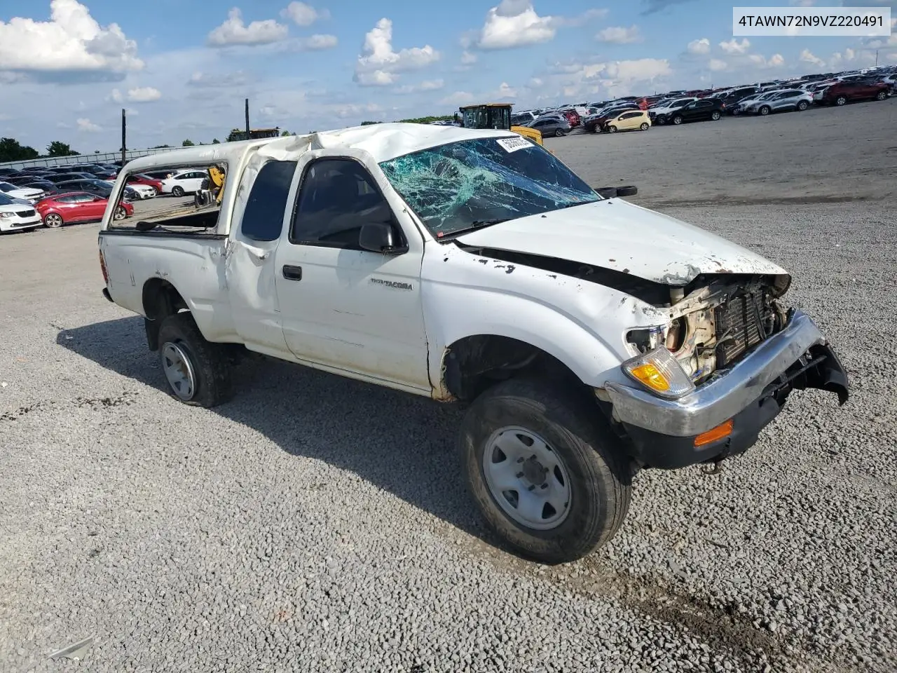 1997 Toyota Tacoma Xtracab VIN: 4TAWN72N9VZ220491 Lot: 56366725