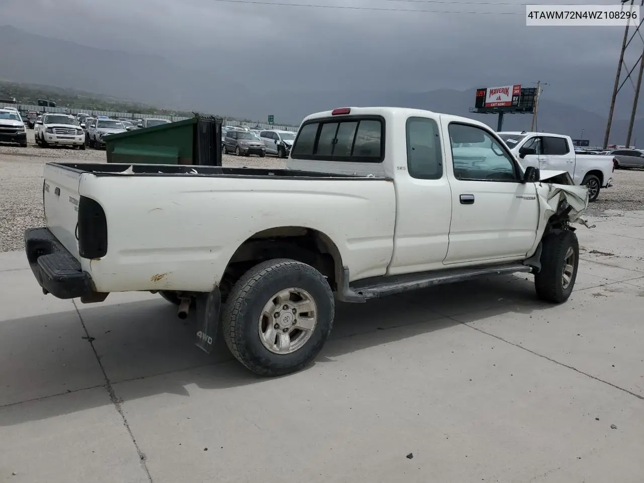 1998 Toyota Tacoma Xtracab VIN: 4TAWM72N4WZ108296 Lot: 56429125