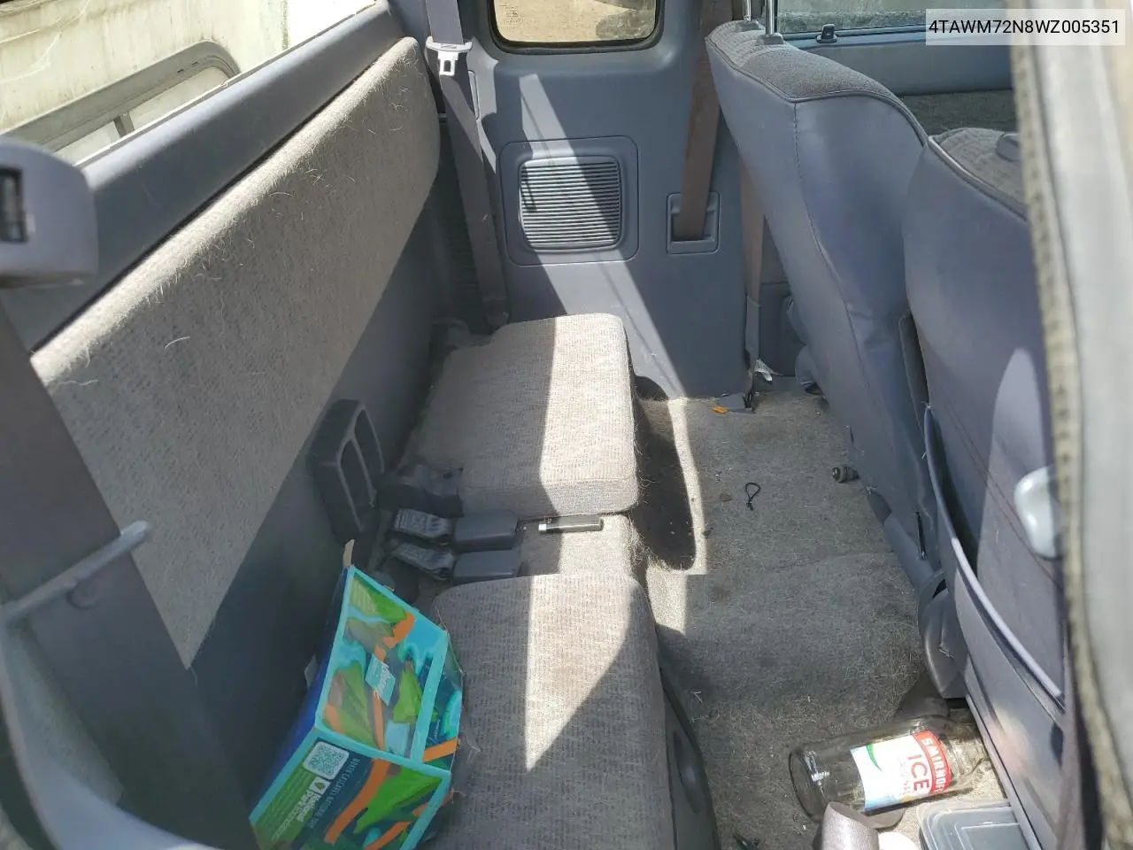 1998 Toyota Tacoma Xtracab VIN: 4TAWM72N8WZ005351 Lot: 62338335