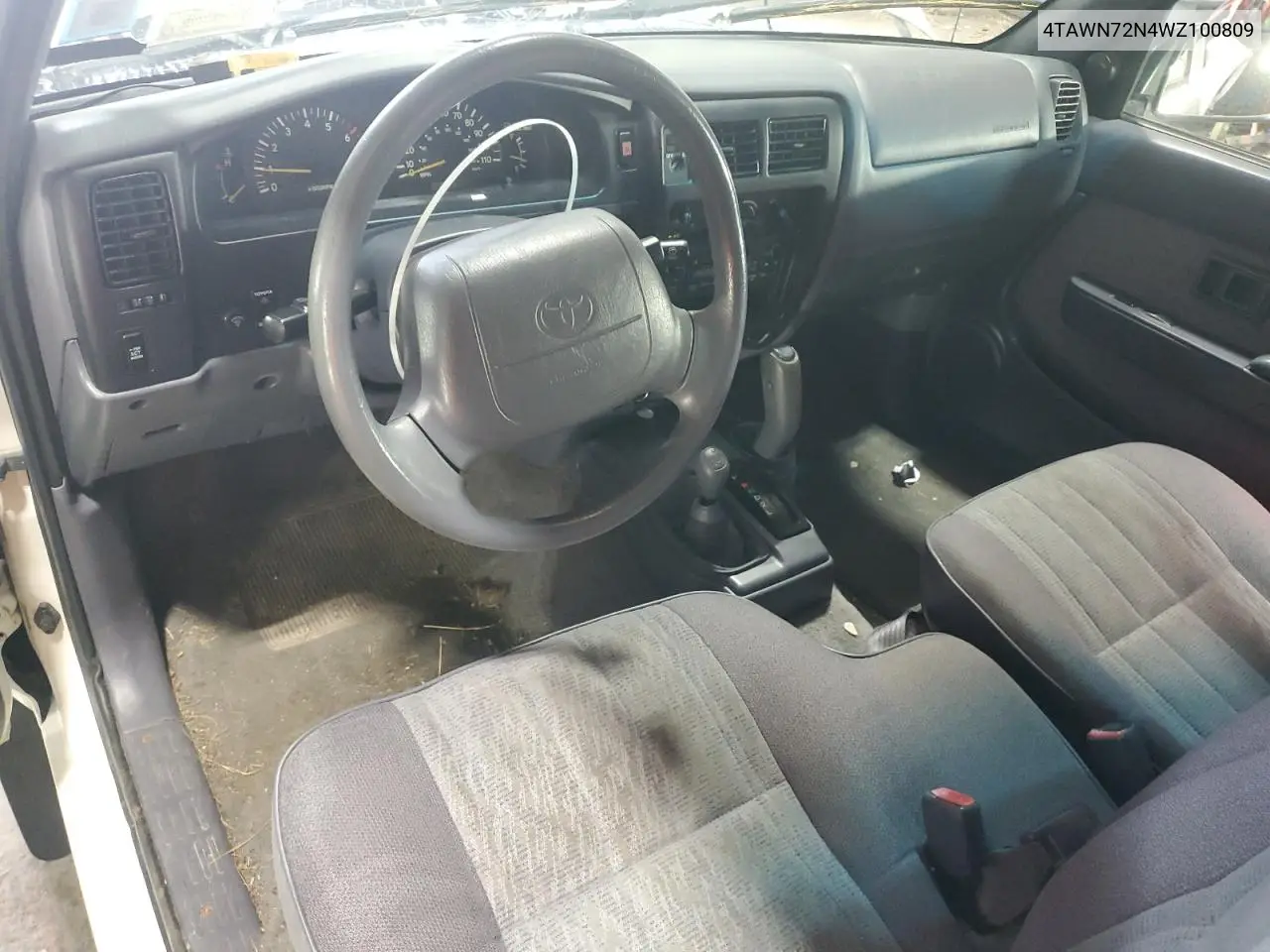 1998 Toyota Tacoma Xtracab VIN: 4TAWN72N4WZ100809 Lot: 62752535