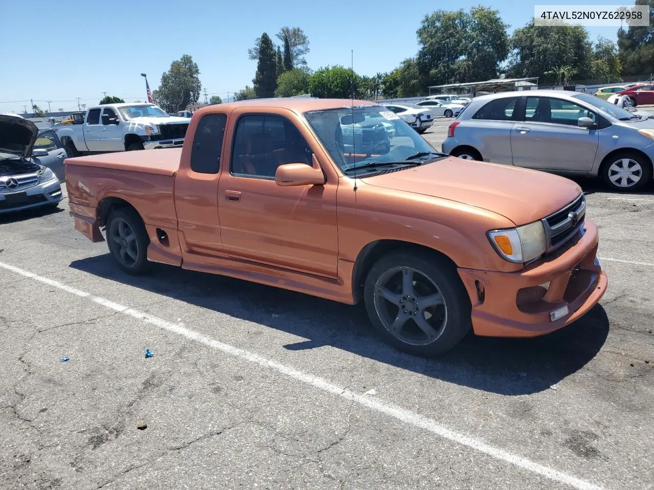 2000 Toyota Tacoma Xtracab VIN: 4TAVL52N0YZ622958 Lot: 61985585