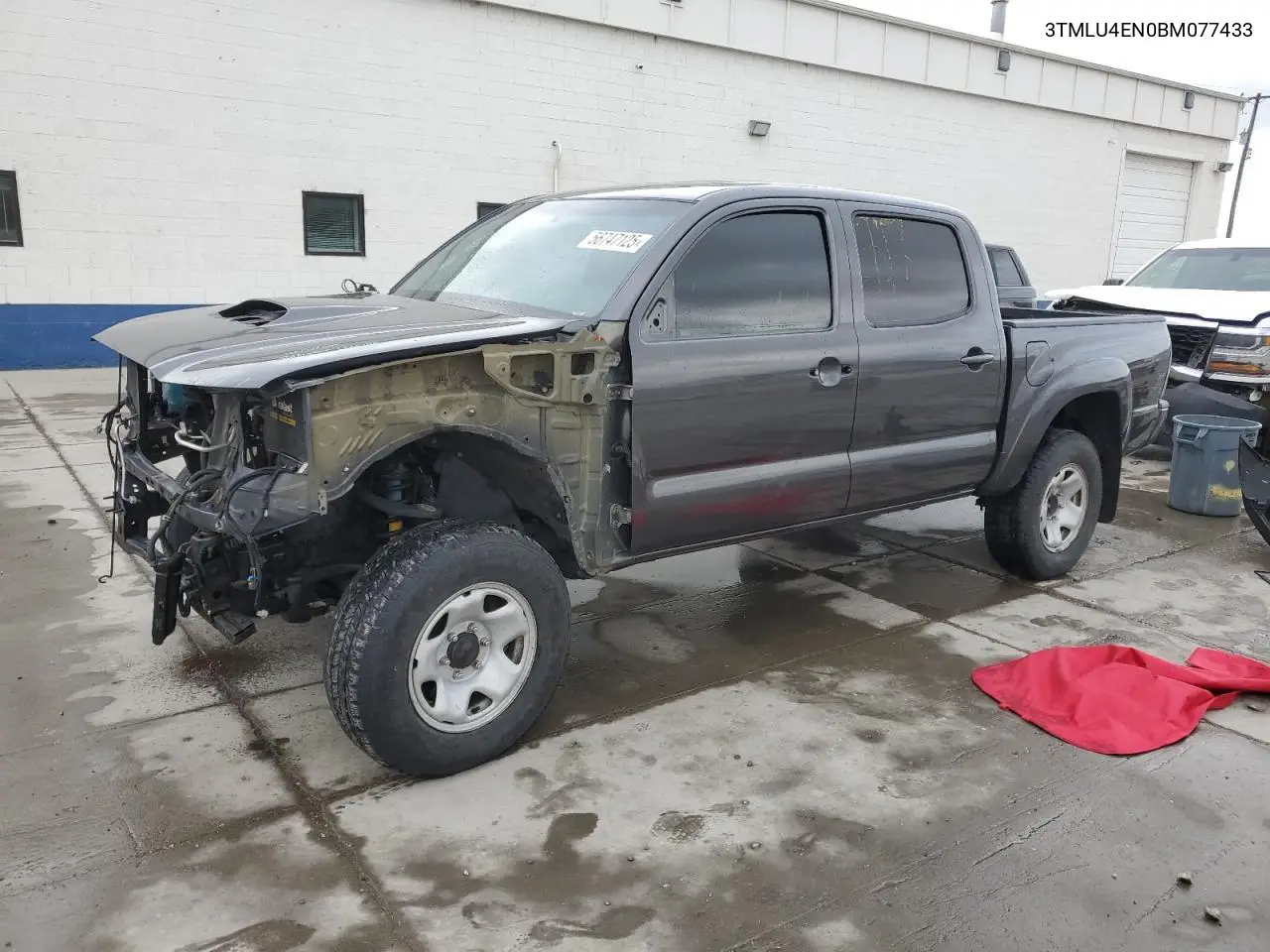 2011 Toyota Tacoma Double Cab VIN: 3TMLU4EN0BM077433 Lot: 56747125
