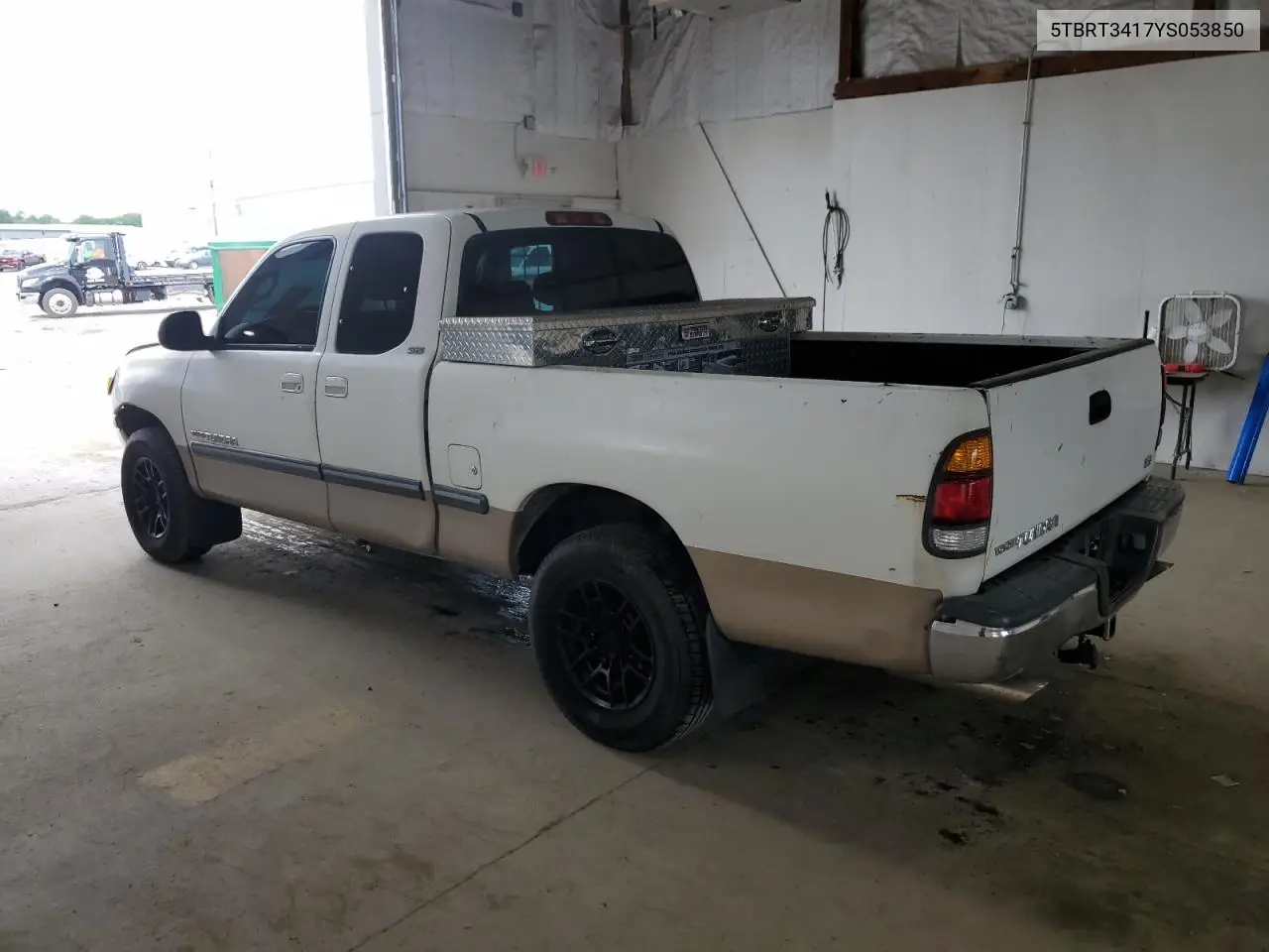 2000 Toyota Tundra Access Cab VIN: 5TBRT3417YS053850 Lot: 62323845