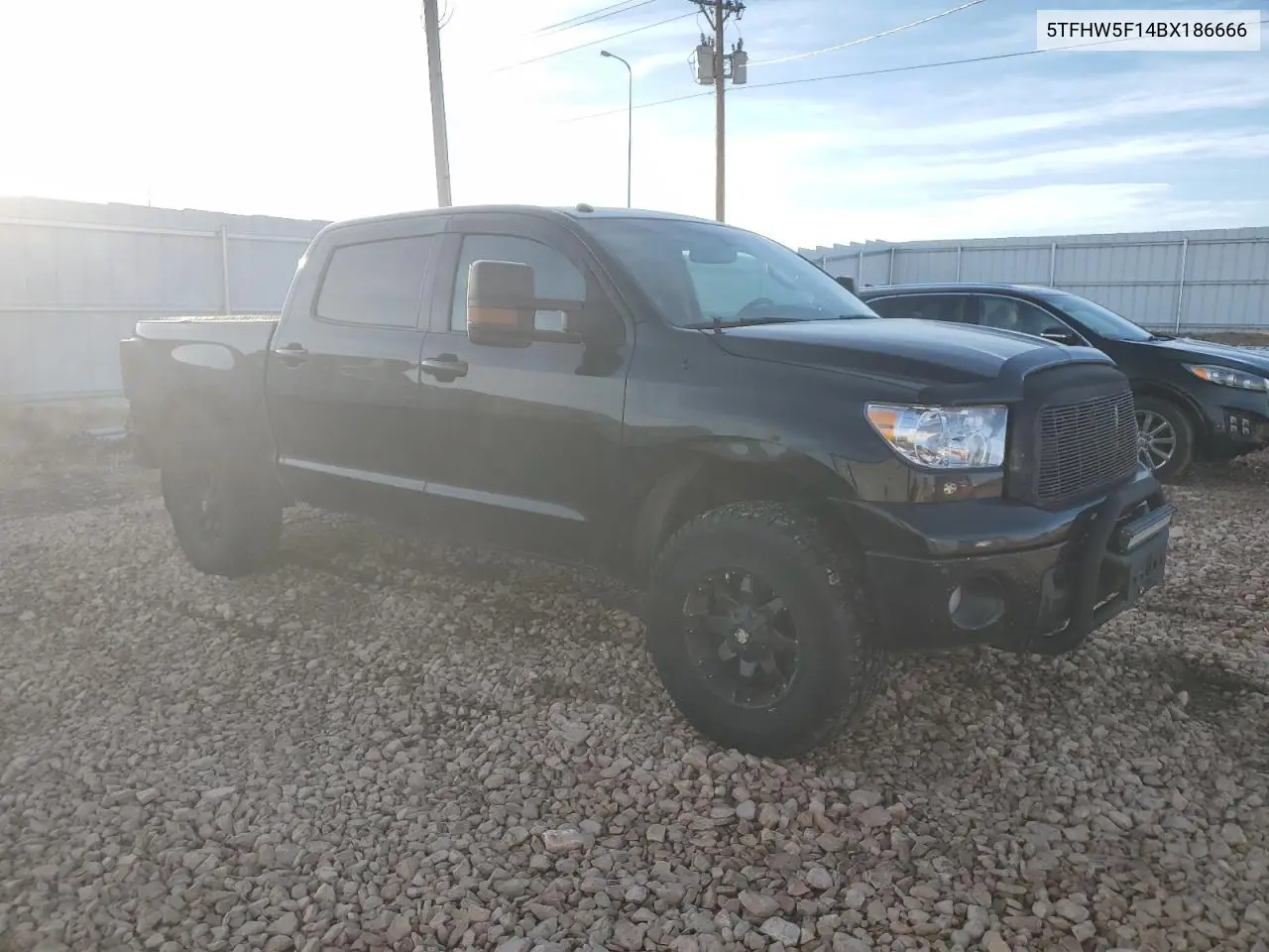2011 Toyota Tundra Crewmax Limited VIN: 5TFHW5F14BX186666 Lot: 45884745