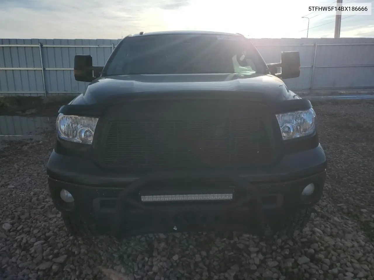 2011 Toyota Tundra Crewmax Limited VIN: 5TFHW5F14BX186666 Lot: 45884745
