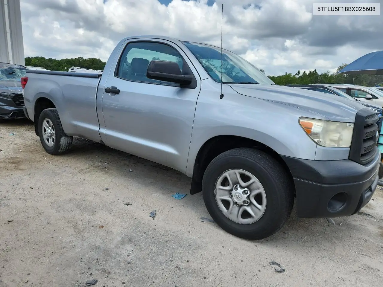 2011 Toyota Tundra VIN: 5TFLU5F18BX025608 Lot: 63189945
