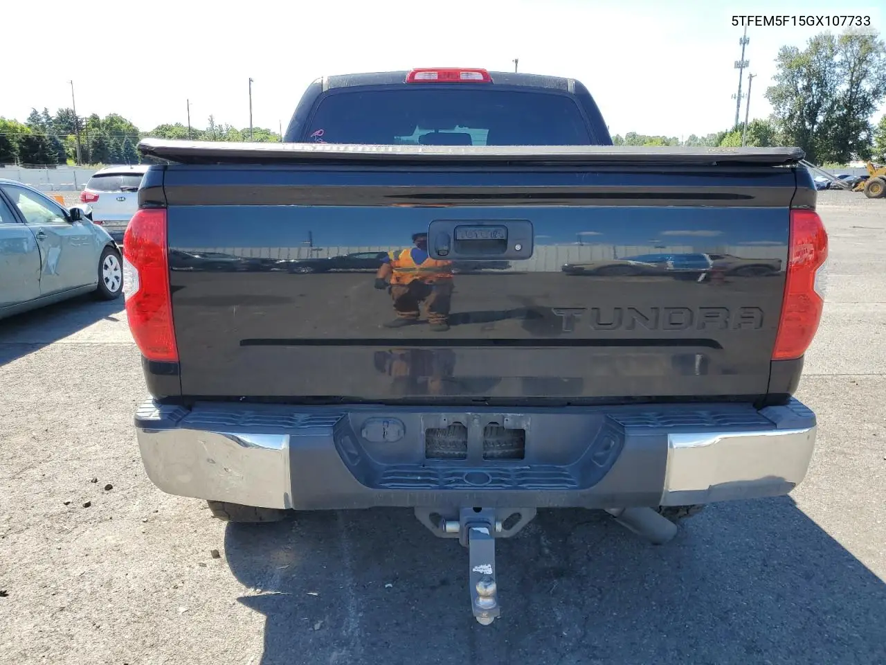 2016 Toyota Tundra Crewmax Sr5 VIN: 5TFEM5F15GX107733 Lot: 63296565