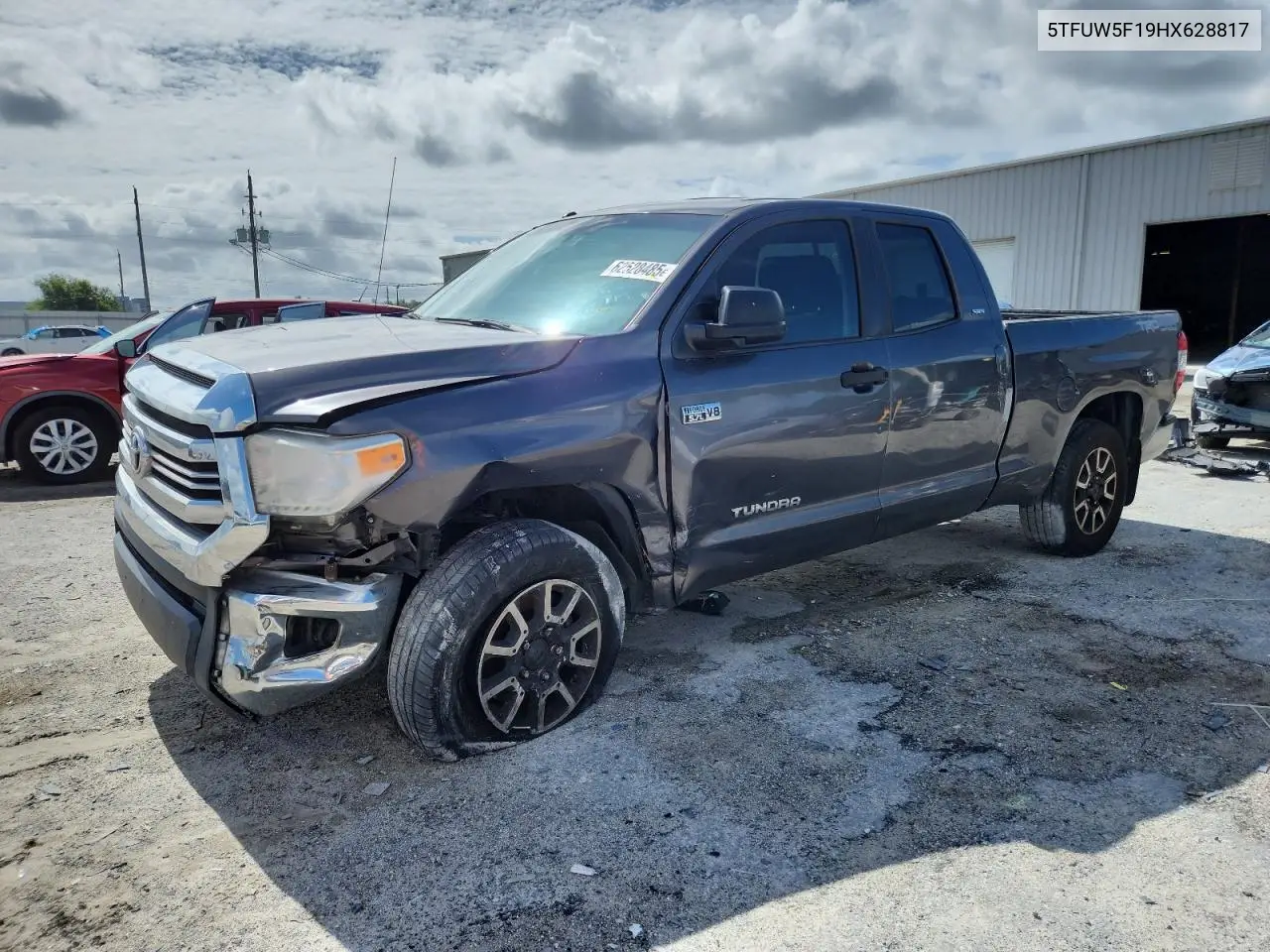2017 Toyota Tundra Double Cab Sr VIN: 5TFUW5F19HX628817 Lot: 62528485