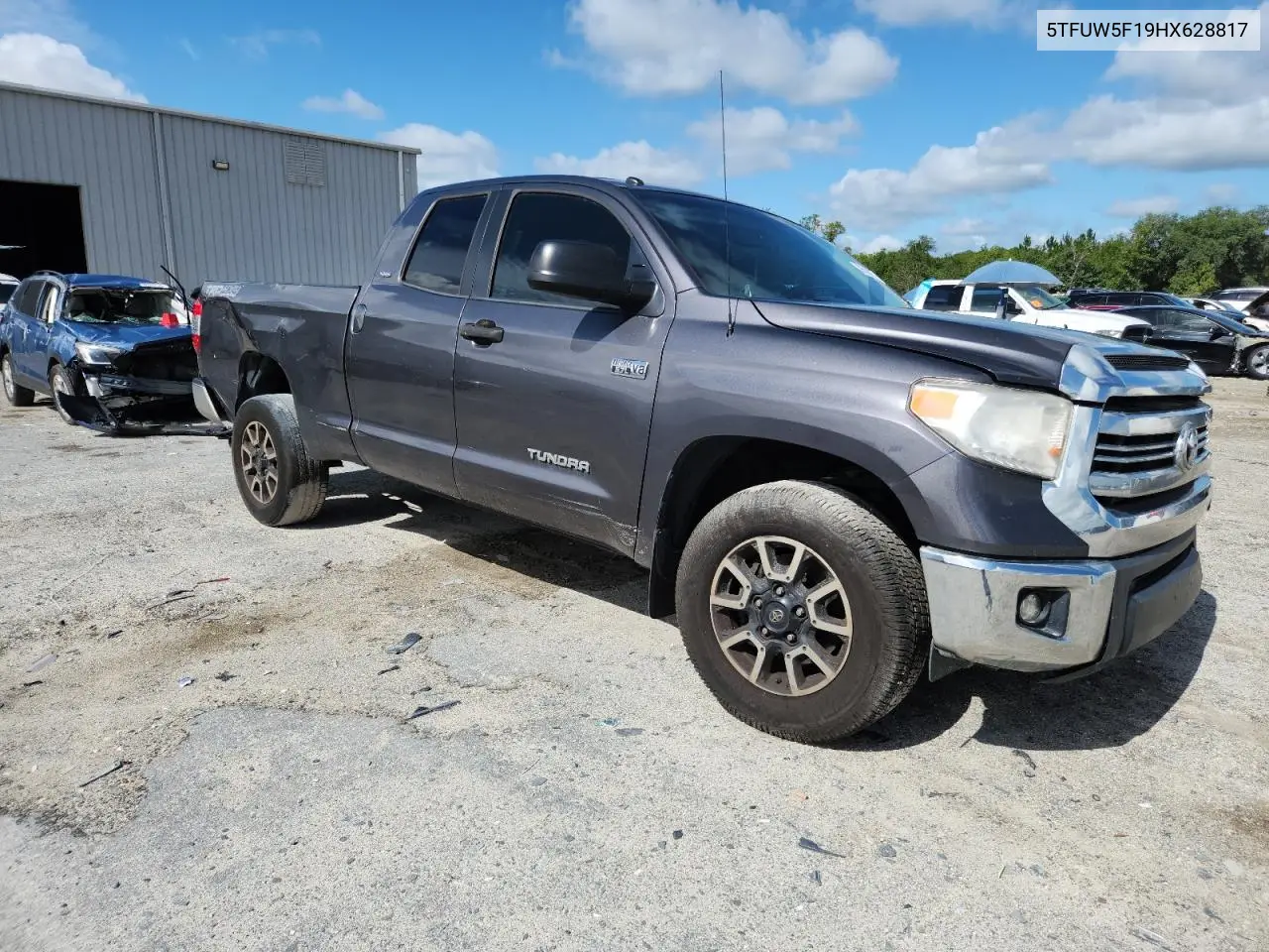 2017 Toyota Tundra Double Cab Sr VIN: 5TFUW5F19HX628817 Lot: 62528485