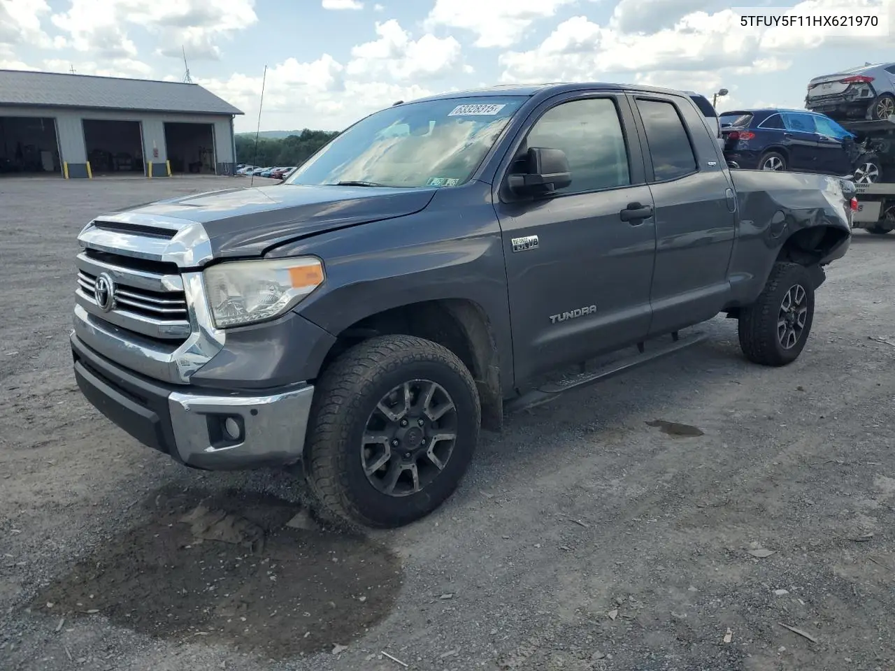2017 Toyota Tundra Double Cab Sr VIN: 5TFUY5F11HX621970 Lot: 63328315