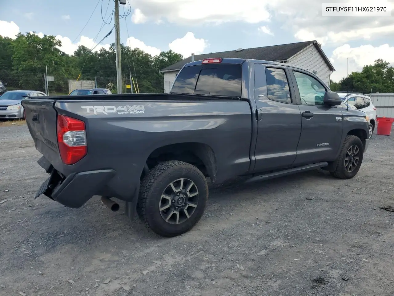 2017 Toyota Tundra Double Cab Sr VIN: 5TFUY5F11HX621970 Lot: 63328315