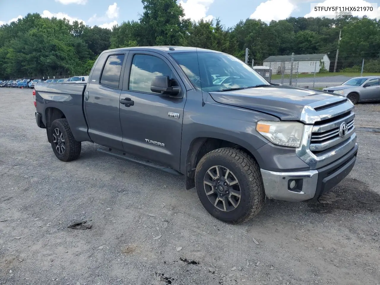 2017 Toyota Tundra Double Cab Sr VIN: 5TFUY5F11HX621970 Lot: 63328315