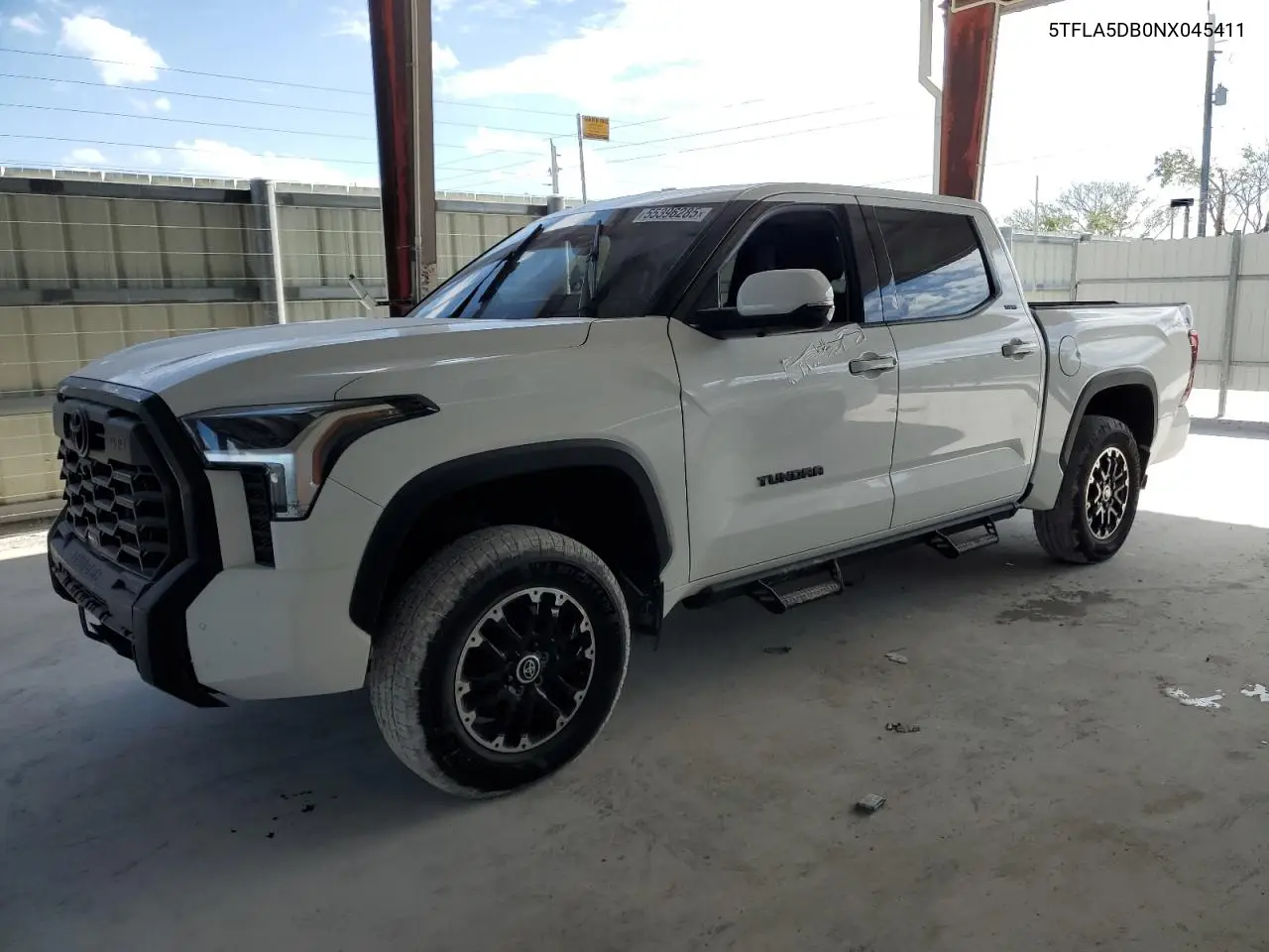 2022 Toyota Tundra Crewmax Sr VIN: 5TFLA5DB0NX045411 Lot: 55396285